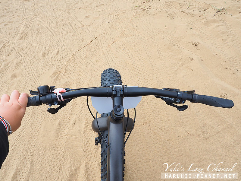 [鳥取] 鳥取砂丘的日與夜：騎駱駝、爬沙丘、Fat Bike、抓寶可夢、大吃螃蟹 @Yuki&#039;s Lazy Channel
