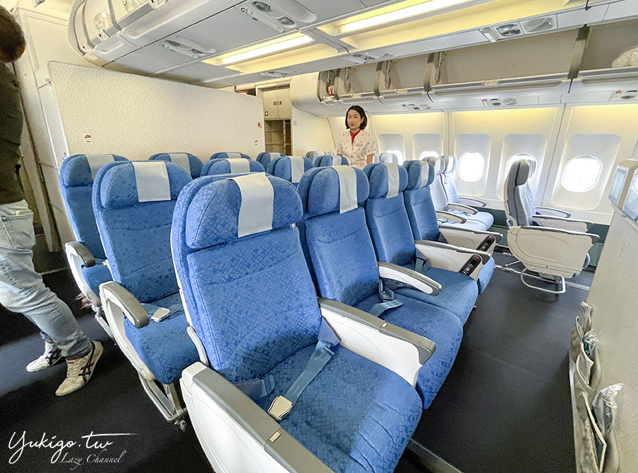 國泰航空 Cathay Pacific CX653、CX614 香港-曼谷 國泰A330-300經濟艙座位、餐點分享 @Yuki&#039;s Lazy Channel