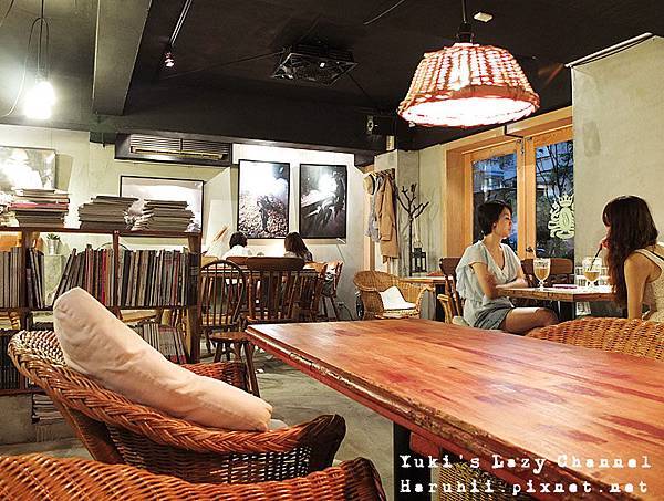 [台北東區] COSTUMICE Cafe＊法式慵懶也不能太慵懶啊 @Yuki&#039;s Lazy Channel