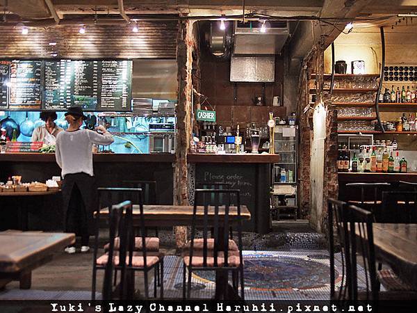 [京都咖啡午餐推薦] Cafe INDEPENDANTS＊舊大樓裡的特色咖啡 @Yuki&#039;s Lazy Channel