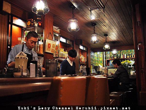 [京都咖啡推薦] 六曜社地下店＊懷舊年代的香醇咖啡與招牌甜甜圈 @Yuki&#039;s Lazy Channel
