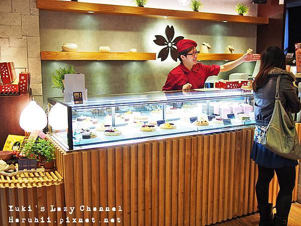 [台北東區] 京都浪漫館 現烤蛋糕達人＊輕柔口感的輕乳酪蛋糕(已歇業) @Yuki&#039;s Lazy Channel