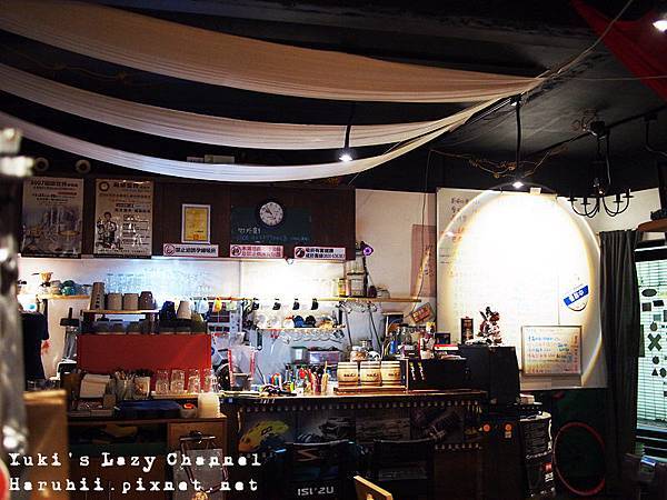 [新莊] 楔子咖啡館＊小巷裡的隱藏咖啡店 @Yuki&#039;s Lazy Channel
