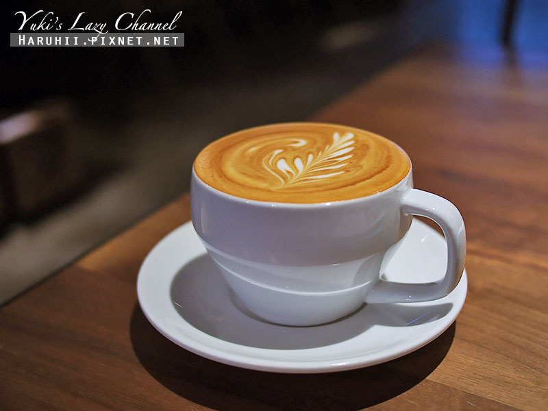 [台北民生社區] 民生工寓 Coffee Essential＊適合閱讀與工作的工業風咖啡館 @Yuki&#039;s Lazy Channel