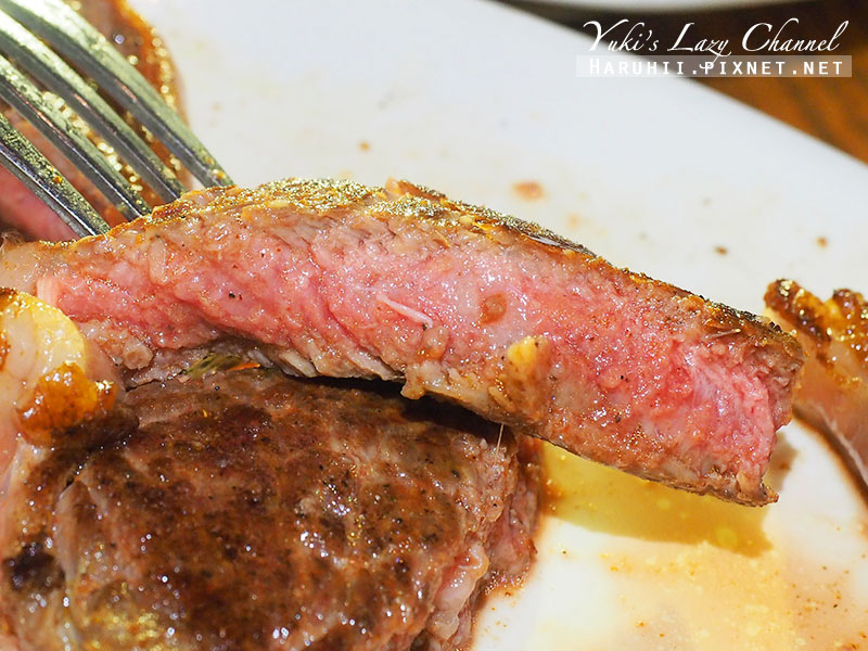 [台北小巨蛋] American Steakhouse美式牛排館：不只牛排誘人，還有超高漢堡、碳烤肋排，豐富菜色適合聚餐的美式餐廳 @Yuki&#039;s Lazy Channel
