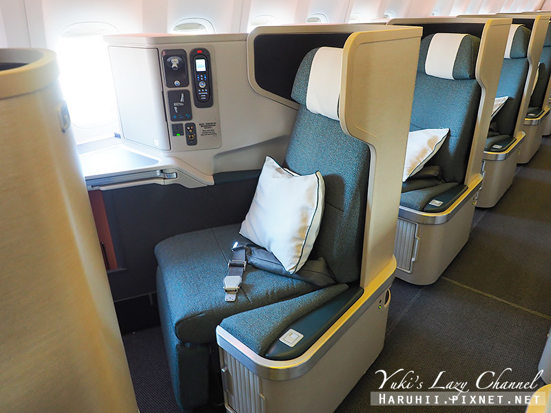 國泰航空 Cathay Pacific CX474 香港-台北 波音777-300ER 國泰商務艙座位、餐點、搭乘記錄 @Yuki&#039;s Lazy Channel