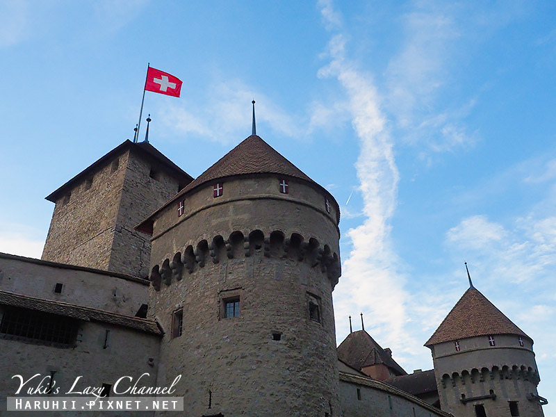[瑞士] 西庸城堡 Chateau de Chillon：日內瓦湖畔水上城堡，同時也是最美監獄 @Yuki&#039;s Lazy Channel