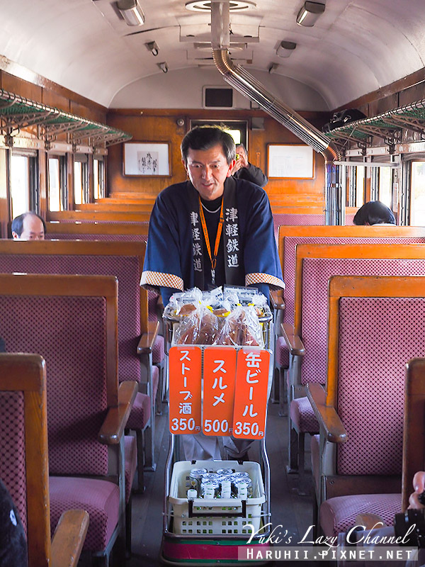 [青森] 津輕鐵道暖爐列車(ストーブ列車)：懷舊老車廂裡吃現烤魷魚、喝清酒，冬季限定列車 @Yuki&#039;s Lazy Channel