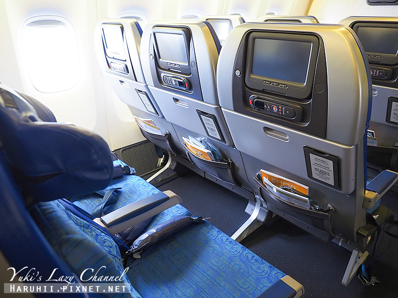 國泰航空 Cathay Pacific CX530 香港-台北 波音777-300 經濟艙座位、餐點分享 @Yuki&#039;s Lazy Channel