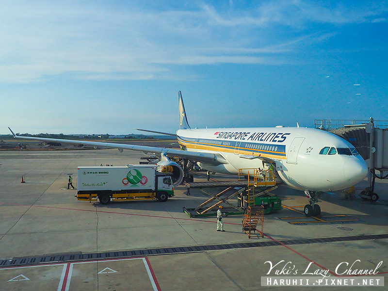 新加坡航空 新航 Singapore Airlines SQ879 台北-新加坡 A330-300 經濟艙，飛機餐，飛行記錄 @Yuki&#039;s Lazy Channel