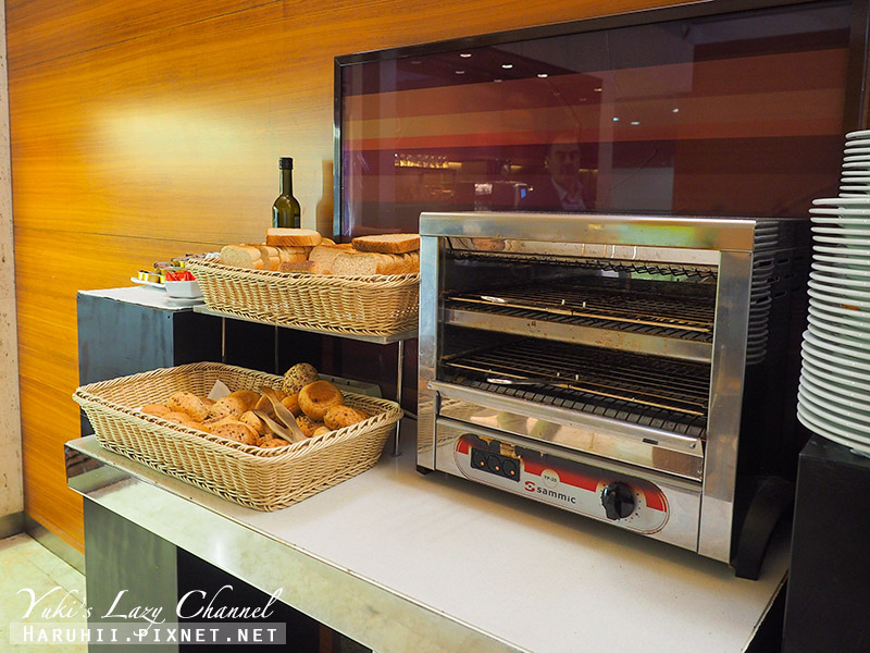 馬德里機場貴賓室｜T4 西班牙航空貴賓室 Iberia Dali VIP Lounge 設備、餐點分享 @Yuki&#039;s Lazy Channel