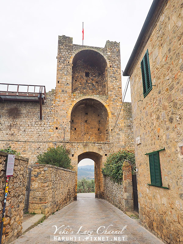 【佛羅倫斯周邊一日遊】西恩納 Siena、聖吉米亞諾 San Gimignano、蒙特里焦尼 Monteriggioni，托斯卡尼山城一日遊 @Yuki&#039;s Lazy Channel