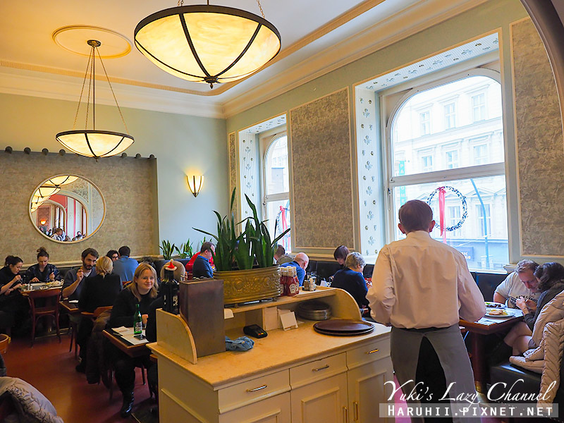 [布拉格咖啡] Cafe Louvre 羅浮咖啡：優雅的百年咖啡館，來杯經典熱可可 @Yuki&#039;s Lazy Channel