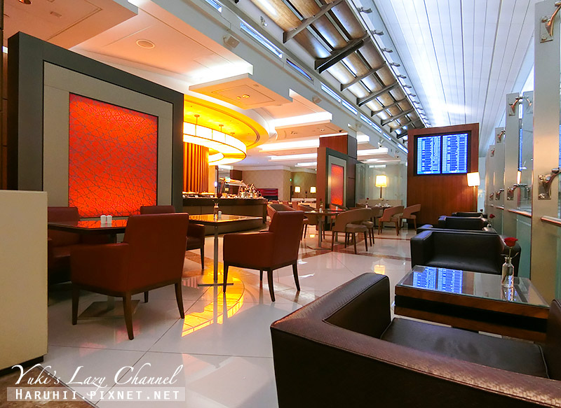 杜拜機場貴賓室｜阿聯酋商務貴賓室 Emirates Business Class Lounge：阿聯酋貴賓室餐點、設備分享 @Yuki&#039;s Lazy Channel