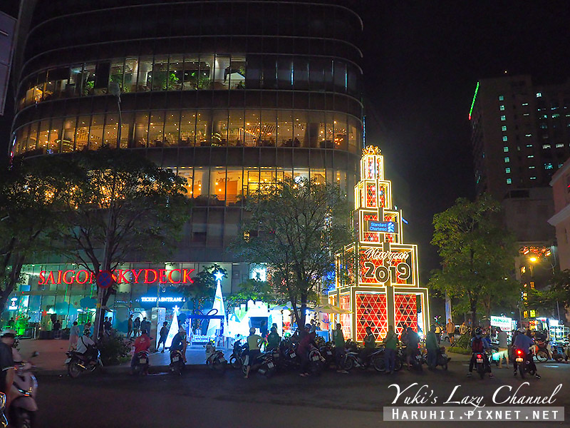 【胡志明觀景台】Bitexco金融塔觀景台Saigon Skydeck：51樓高空酒吧俯瞰西貢夜景 @Yuki&#039;s Lazy Channel