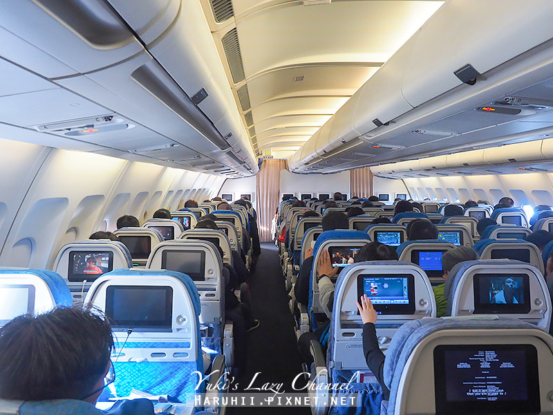 國泰航空 Cathay Pacific CX465 台北-香港 國泰A330-300經濟艙座位、餐點分享 @Yuki&#039;s Lazy Channel