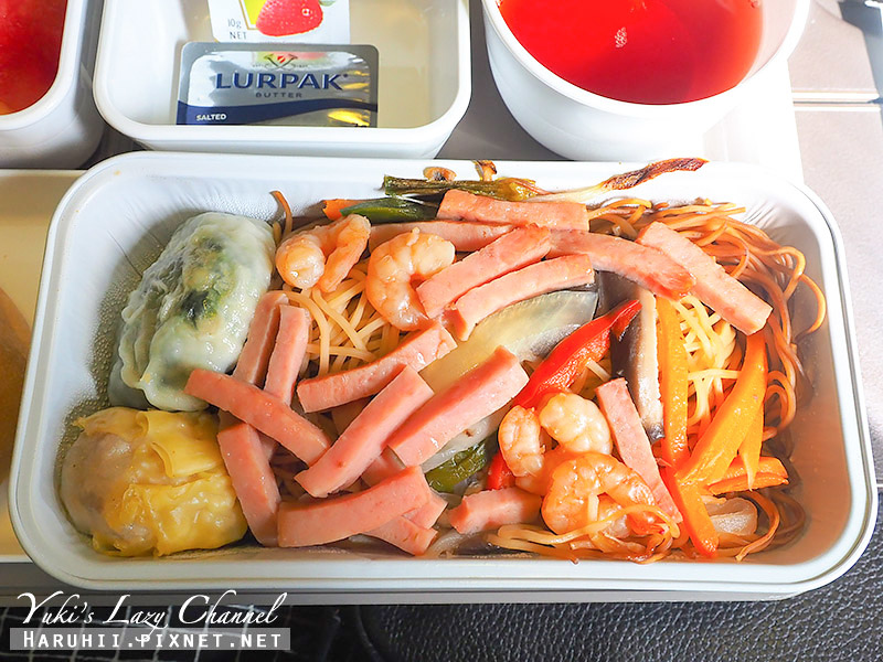 國泰航空 Cathay Pacific CX257 香港-倫敦 長程波音777-300ER新艙、經濟艙、飛機餐分享 @Yuki&#039;s Lazy Channel
