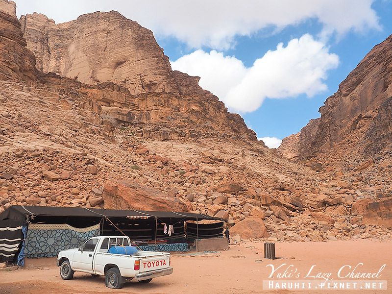 [約旦] 瓦地倫沙漠Tour Wadi Rum Camp &amp; Tours：瓦地倫沙漠帳篷住一晚，月亮谷吉普車沙漠之旅 @Yuki&#039;s Lazy Channel
