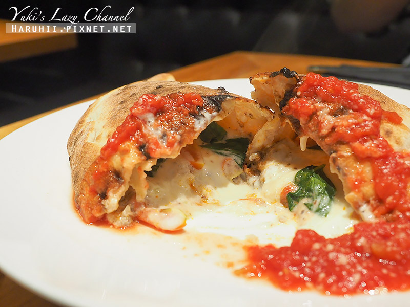 【峴港美食】Pizza 4P&#8217;s：吃得到新鮮Burrata布拉塔起司的超人氣披薩 @Yuki&#039;s Lazy Channel