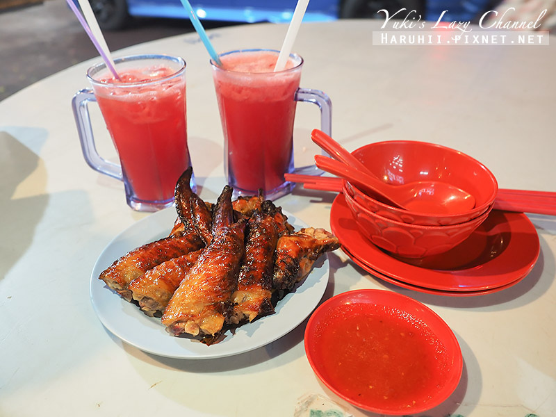 [吉隆坡] 黃亞華小食店：亞羅街夜市美食，招牌烤雞翅、沙嗲 @Yuki&#039;s Lazy Channel