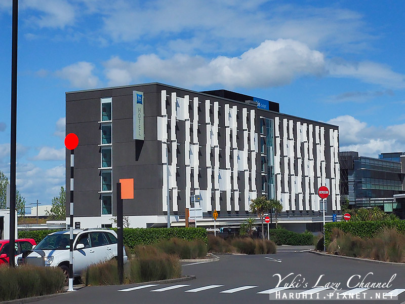 【奧克蘭機場飯店】ibis Budget Auckland Airport 奧克蘭機場宜必思快捷飯店，經濟三人房，大型超市、速食店通通有 @Yuki&#039;s Lazy Channel