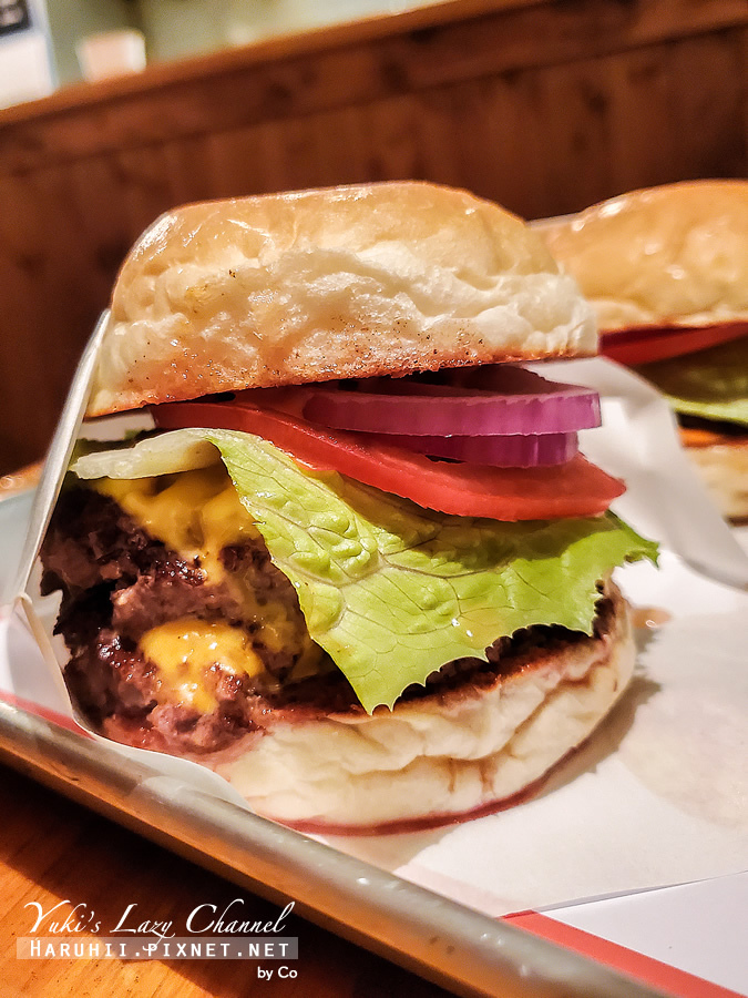 [信義安和美食] Burger&amp;Co 鬍子漢堡：通化街人氣漢堡(可可食記) @Yuki&#039;s Lazy Channel