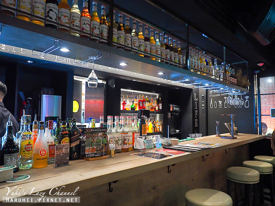 [福岡夜生活] Grand Mirage 時尚咖啡/酒吧、evoL夜店：有50種以上世界啤酒的運動酒吧，一探福岡年輕人的時尚夜生活 @Yuki&#039;s Lazy Channel