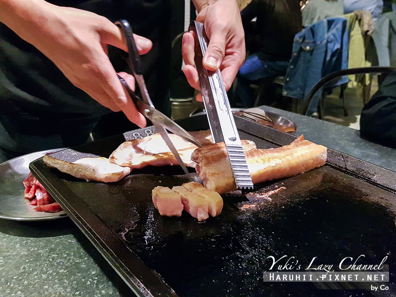 [永和樂華夜市] 51BBQ 韓式烤肉：舊工廠改建，工業風有特色又好吃的韓式烤肉(可可食記) @Yuki&#039;s Lazy Channel