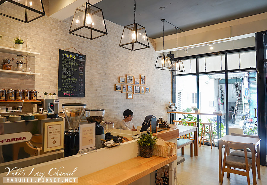 艸堂珈琲，小巷內清新咖啡，店貓不定時出沒，適合讀書工作的新莊咖啡店推薦 @Yuki&#039;s Lazy Channel