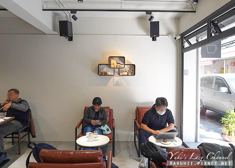 3plus Cafe，新莊不限時咖啡，有好吃肉桂捲 附菜單 @Yuki&#039;s Lazy Channel