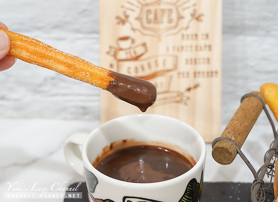 【食譜】西班牙吉拿棒免油炸，氣炸吉拿棒沾熱巧克力超美味！附熱巧克力醬做法 @Yuki&#039;s Lazy Channel
