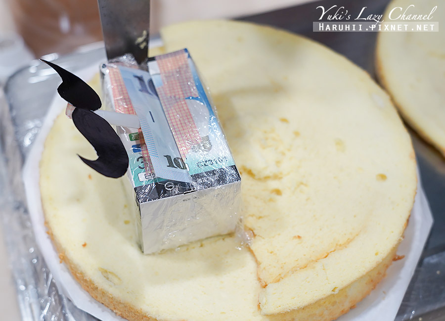 【食譜】抽錢蛋糕做法：紅包就在蛋糕裡！給長輩意外驚喜的拉錢蛋糕 @Yuki&#039;s Lazy Channel