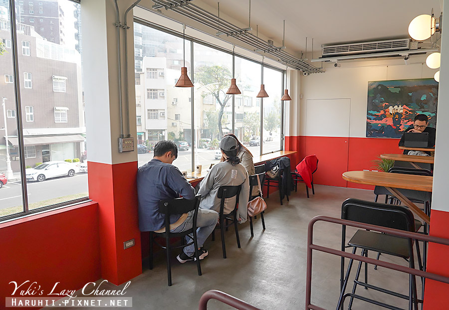 猻物咖啡 Akau Coffee大港店，來自屏東的人氣咖啡分店 附菜單 @Yuki&#039;s Lazy Channel