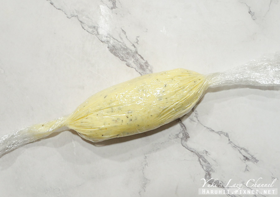 【食譜】大蒜奶油醬做法超簡單，自製涮嘴大蒜麵包餅乾 @Yuki&#039;s Lazy Channel