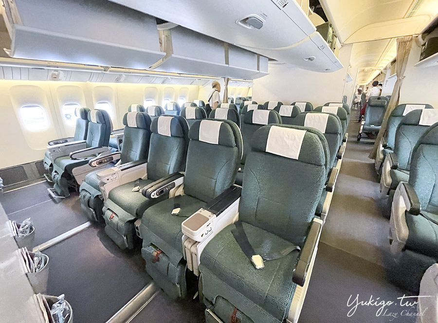 國泰航空 Cathay Pacific CX565 大阪-台北 波音777-300ER經濟艙、餐點分享 @Yuki&#039;s Lazy Channel