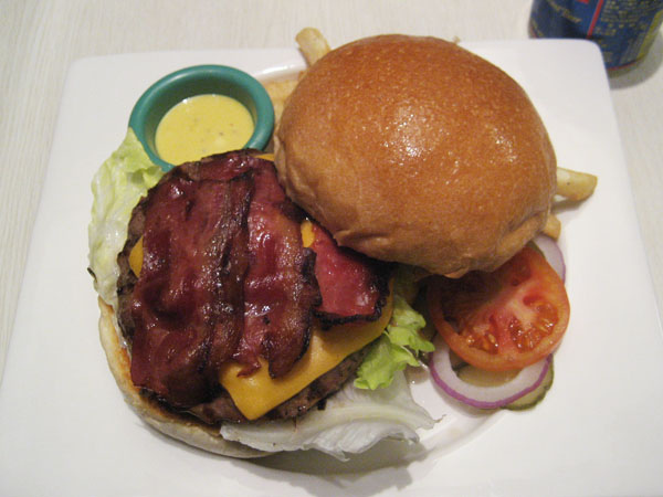 [台北] 吃完會發福還是要吃＊Bravo Burger 發福廚房 @Yuki&#039;s Lazy Channel
